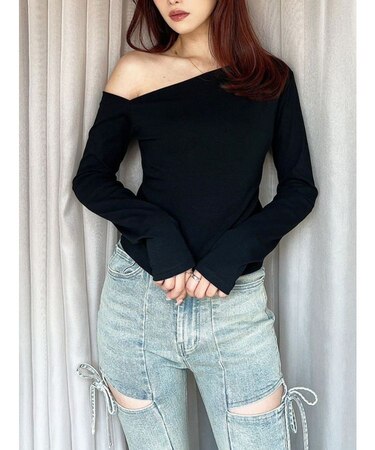 ワンショルネックTシャツ