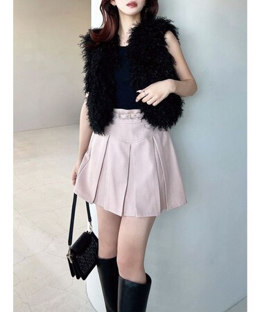 フラッフィーボリュームショートベスト