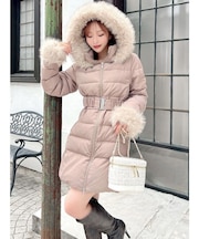 フード付きダウンコート