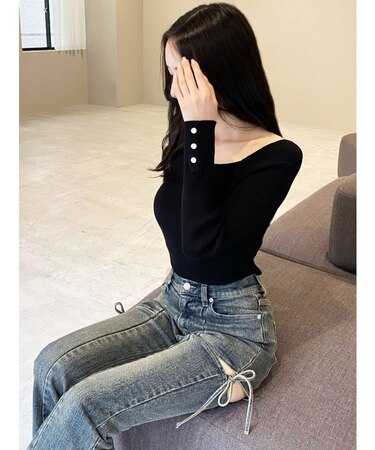 シンプルデザインニットトップス