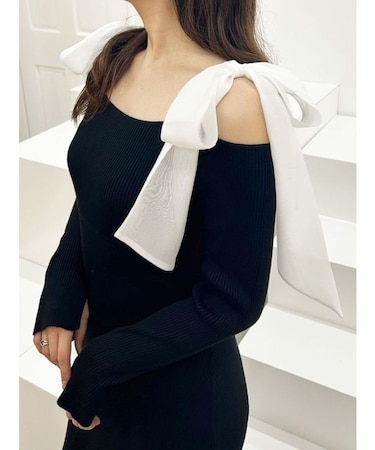 ショルダーリボンニットワンピース