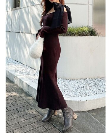 ショルダーリボンニットワンピース