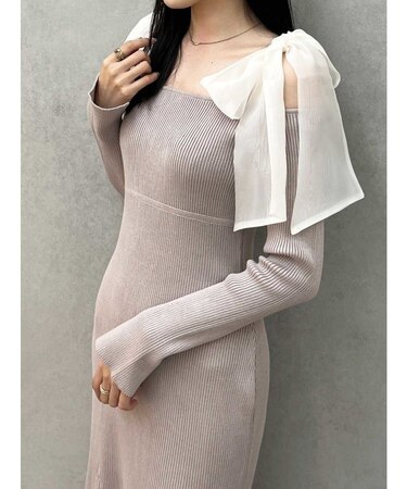 ショルダーリボンニットワンピース