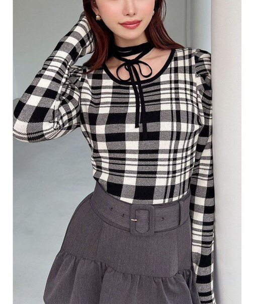 チョーカーデザインニットトップス