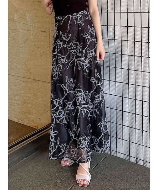 エンブロイダリースカート