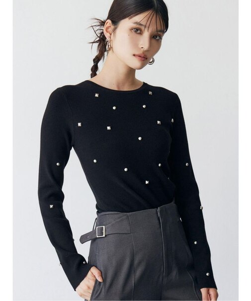 スタッズニット