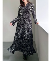 【WEB限定カラーあり】ダブルフリルフラワープリーツワンピース