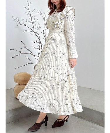 【WEB限定カラーあり】ダブルフリルフラワープリーツワンピース