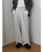 スウェットタックパンツ