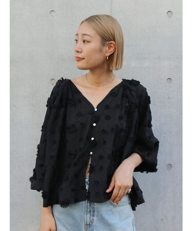 スリーブボリュームジャカードブラウス