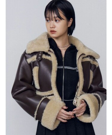 ショートフェイクムートンブルゾン