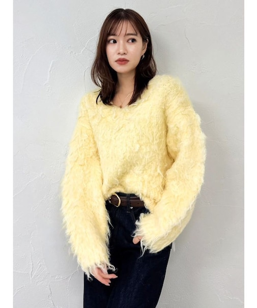 リップルカールVネックニット