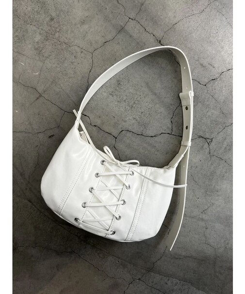 レースアップハーフムーンバッグ