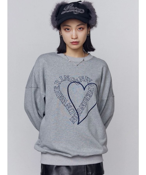 ハートロゴオーバースウェットプルオーバー