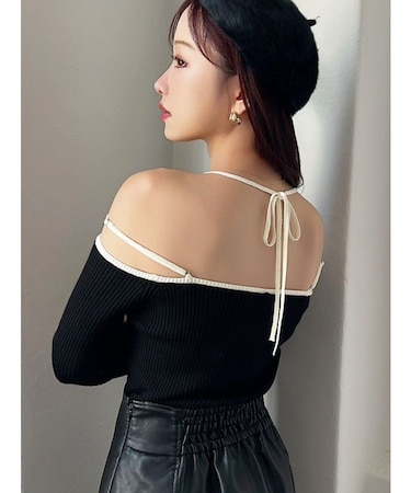 ナローストラップリブトップス