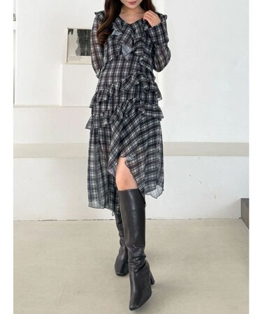 ラッフルイレヘムロングワンピース