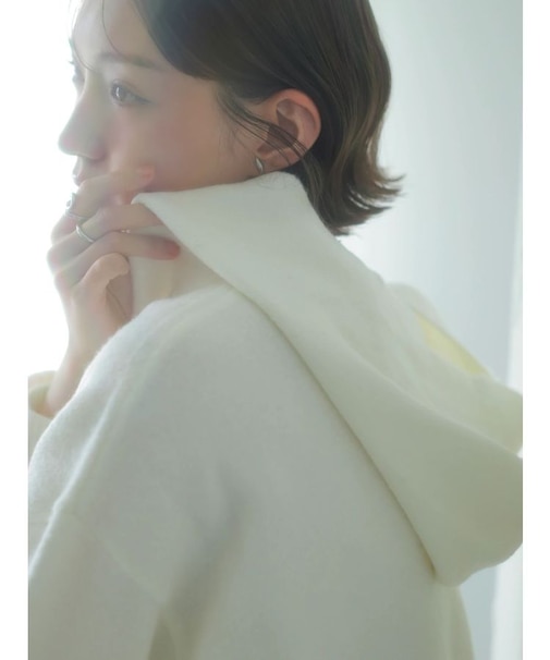 【吉田朱里】リラックスニットフーディ