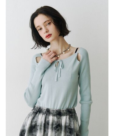 オープンショルダーレイヤードニット