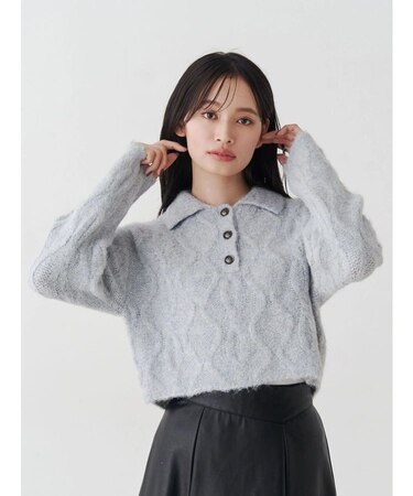 ケーブルポロ衿ニット