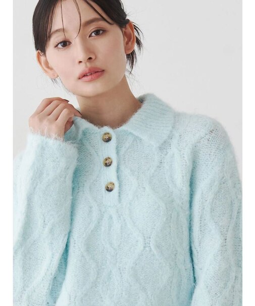 ケーブルポロ衿ニット