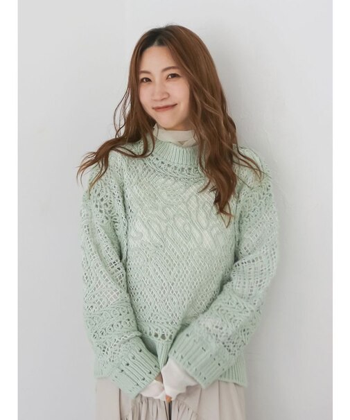 レーシー刺繍ルーズニット