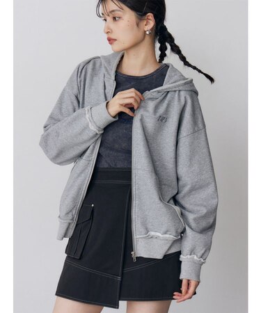 ジップルーズフーディ