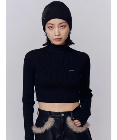 ハイネッククロップニット