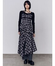 アシンメトリーフリルマキシワンピース