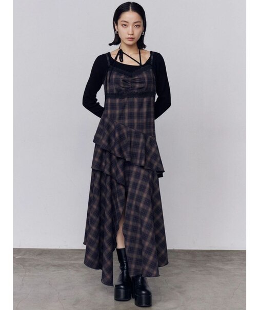 アシンメトリーフリルマキシワンピース