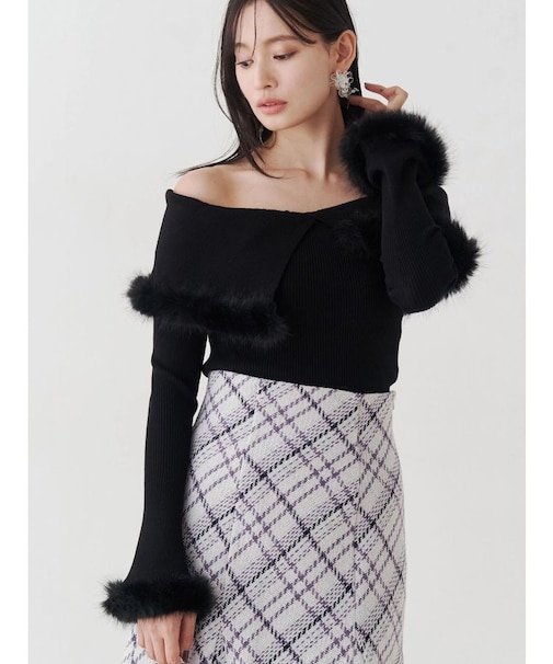 【追加生産】フェイクファートリミングニット