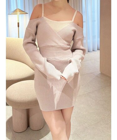 レイヤードニットワンピース