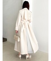 バックプリーツトレンチコート