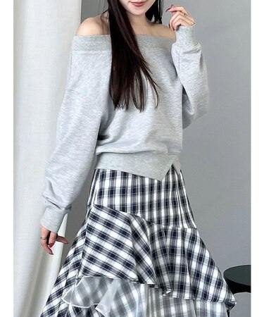 裏毛オフショルトップス