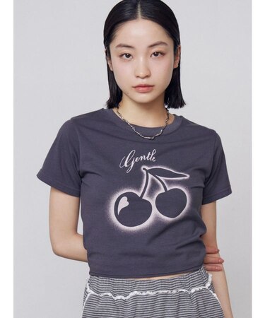 【WEB限定カラーあり】チェリープリントTシャツ