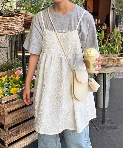 大柄エンボスチュニックキャミブラウス