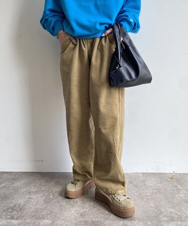 【WEB限定】Fleeasyコーデュロイテーパードパンツ