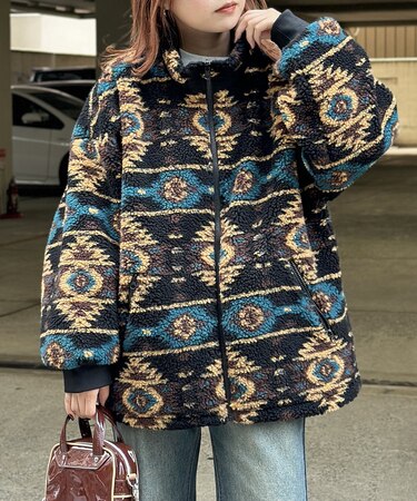 リバーシブルボアブルゾン