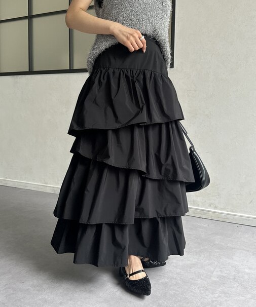 ランダムティアードタフタスカート