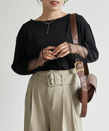 袖先シアーボートネックプルオーバー