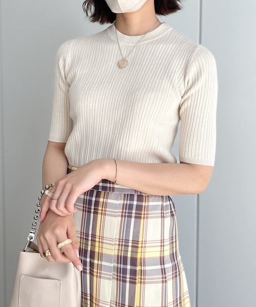 クルーネック5分袖リブニット