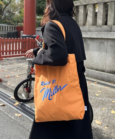【Robert P.Miller】ロゴ刺繍トートバッグ