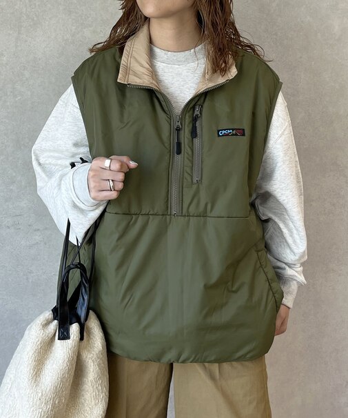 ナイロンリップハーフジップパフベスト