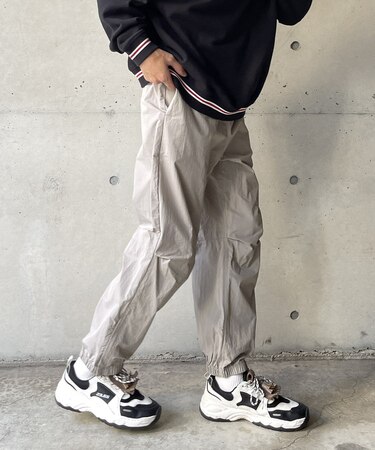 ナイロントラックパンツ