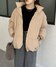 ベージュ