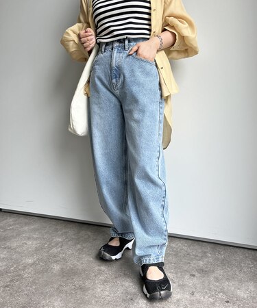 コクーンデニムパンツ