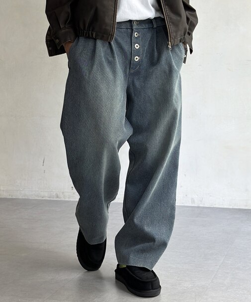 フロントボタンタックワイドパンツ