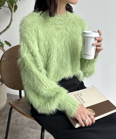 フェザーヤーンカラーニットプルオーバー