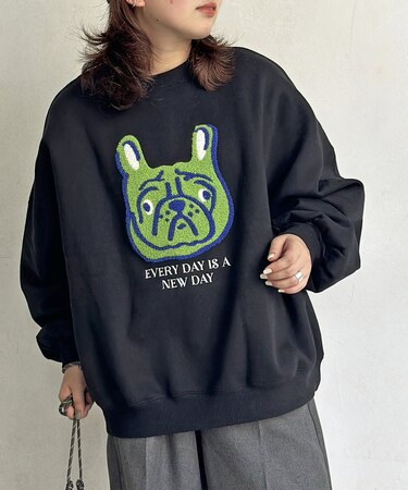 イヌサガラ刺繍裏起毛スウェット