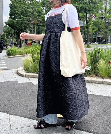 大柄エンボスギャザー切替キャミワンピース