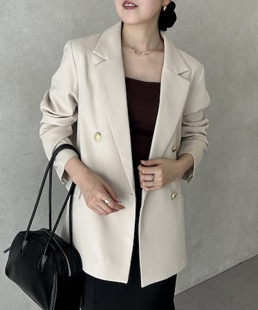 GOLDボタンテーラードジャケット